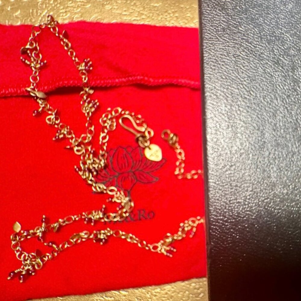 Me & Ro 10k gold and garnet necklace